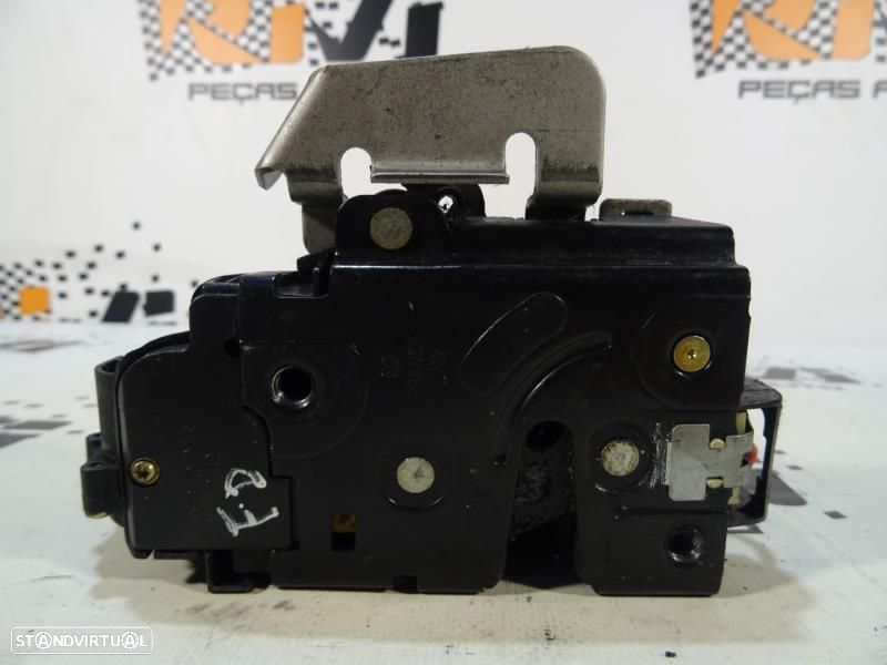 Fecho Da Porta Frente Direita Audi A4 (8E2, B6)  4B2837016g / 4B2 837 - 6