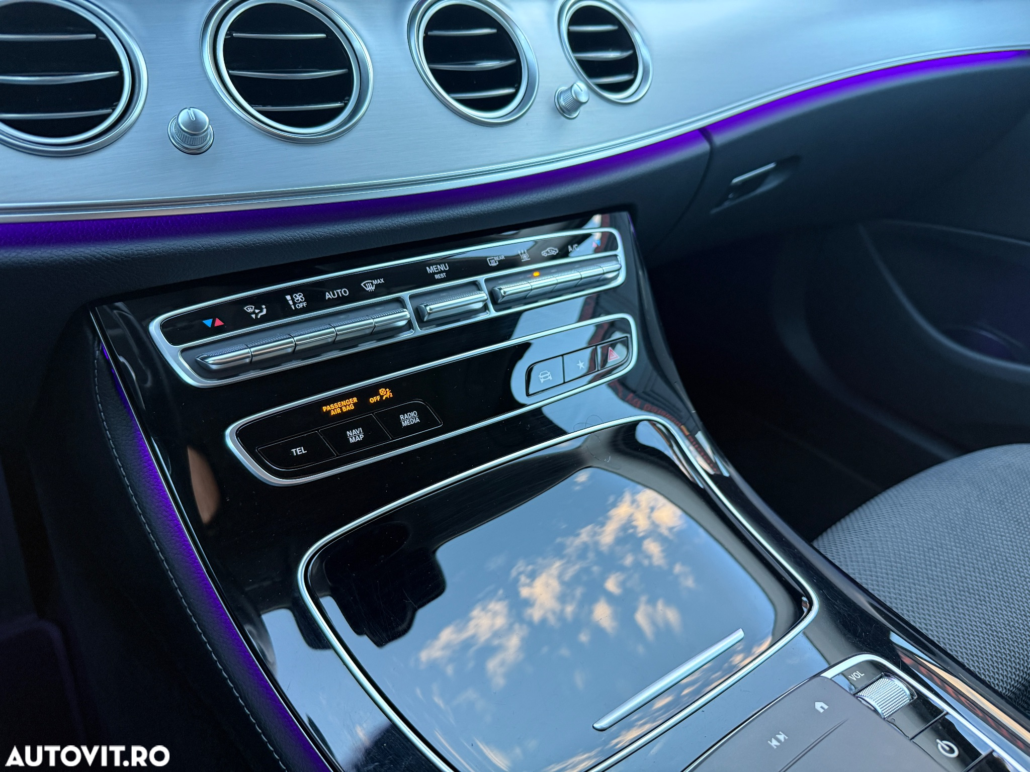 Mercedes-Benz E 300 de 4Matic 9G-TRONIC Night Edition - 27