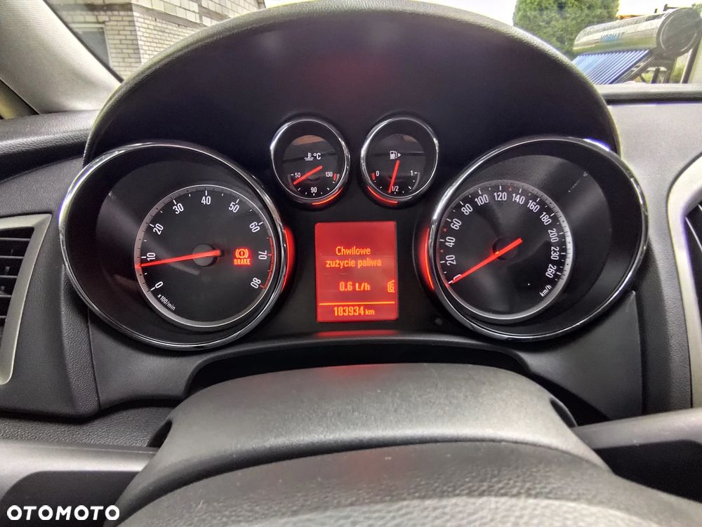 Opel Astra 1.4 T Enjoy - 8