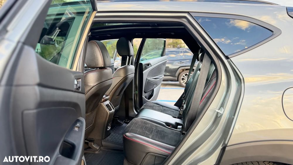 Hyundai Tucson blue 2.0 CRDi 4WD Aut. N Line - 17