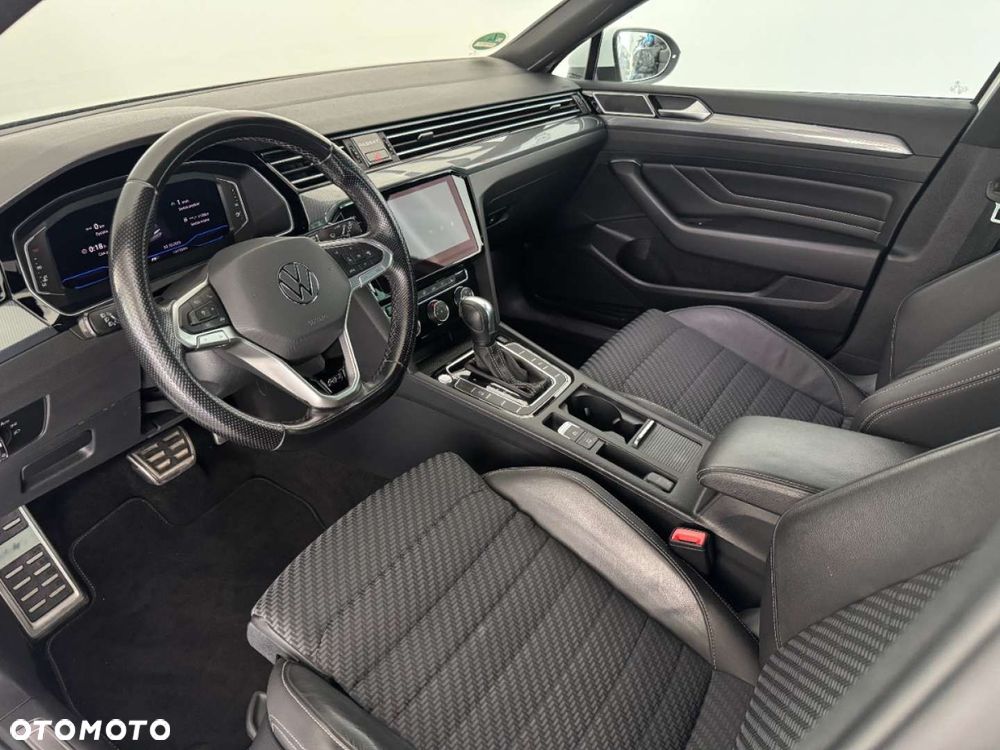 Volkswagen Passat - 20