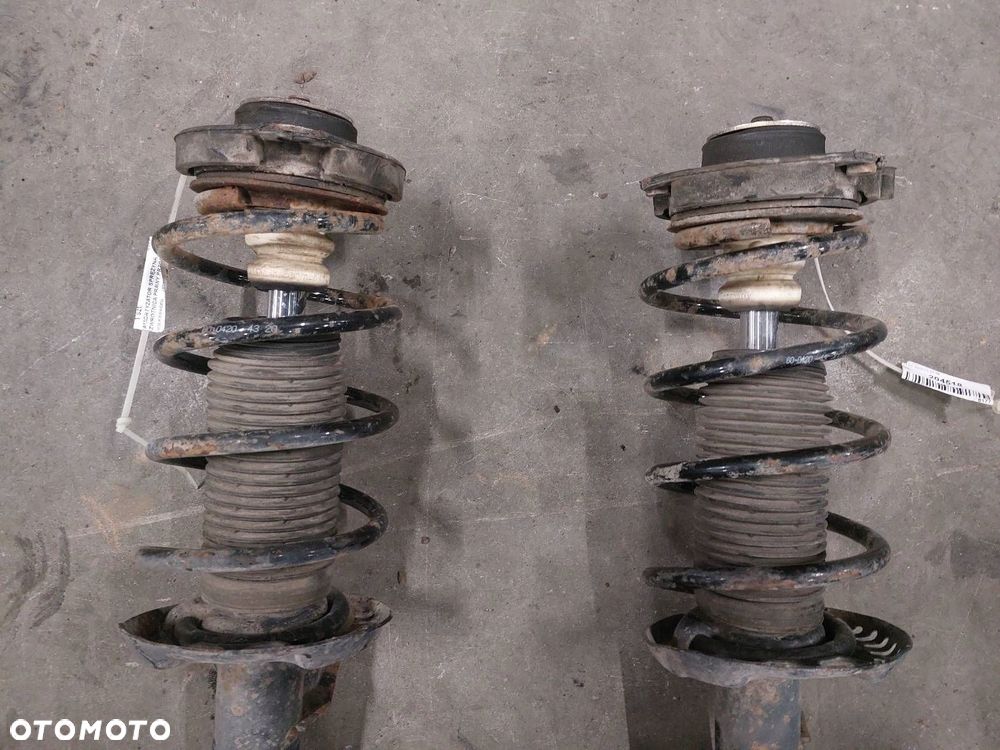 AMORTYZATOR SPRĘŻYNA ZWROTNICA LEWY + PRAWY PRZÓD VOLKSWAGEN JETTA V - 3