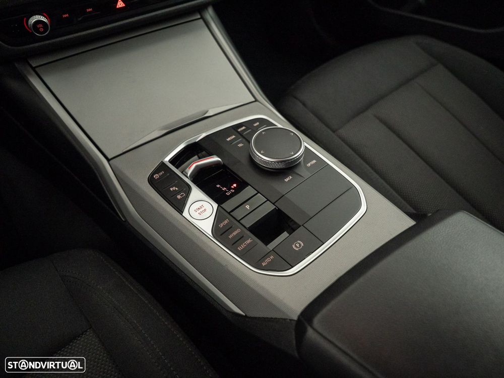 BMW 320 e Auto - 28