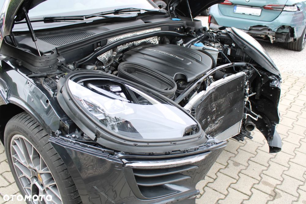 Porsche Macan - 12