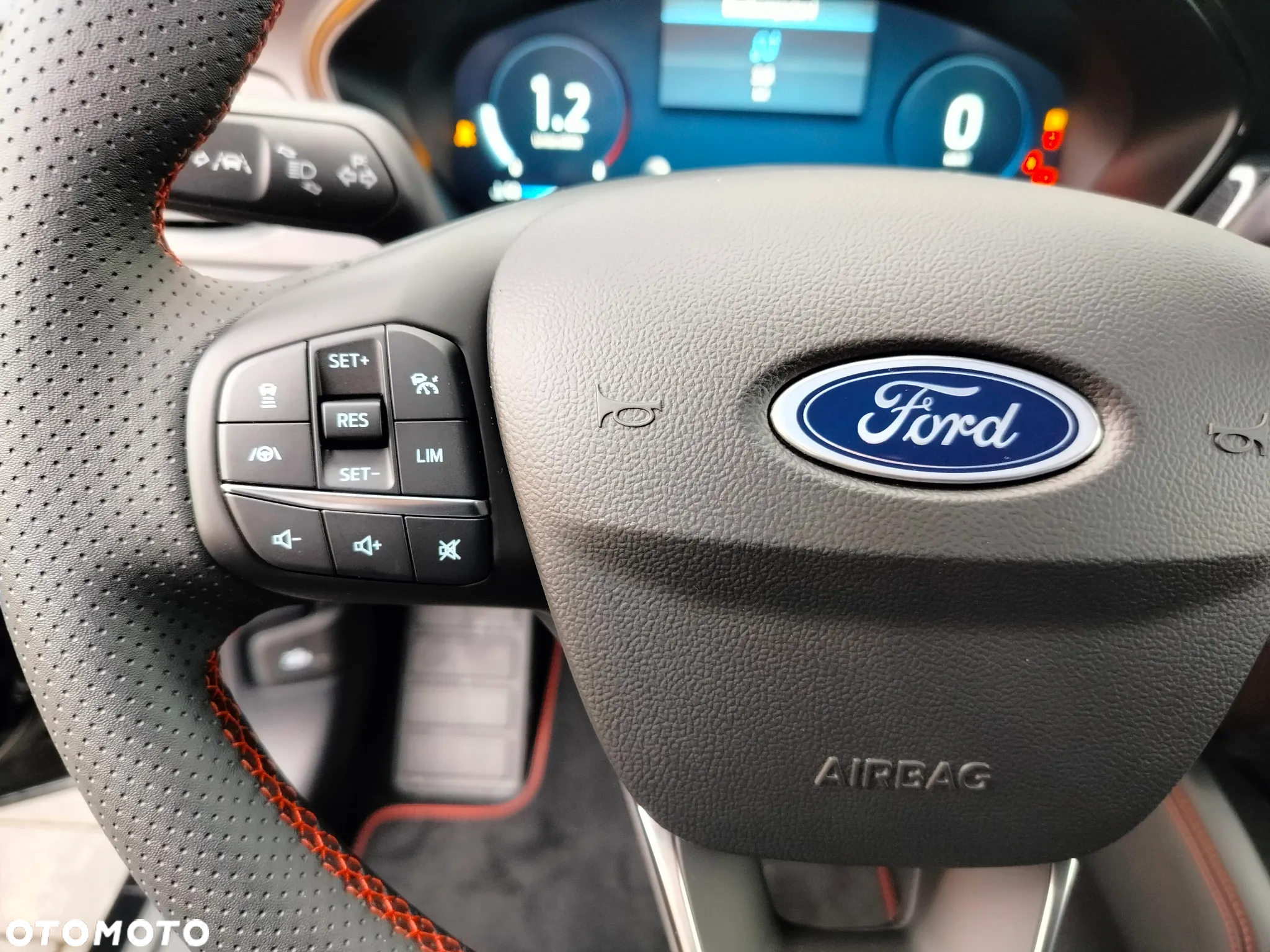 Ford Focus 1.0 EcoBoost mHEV ST-Line X - 20