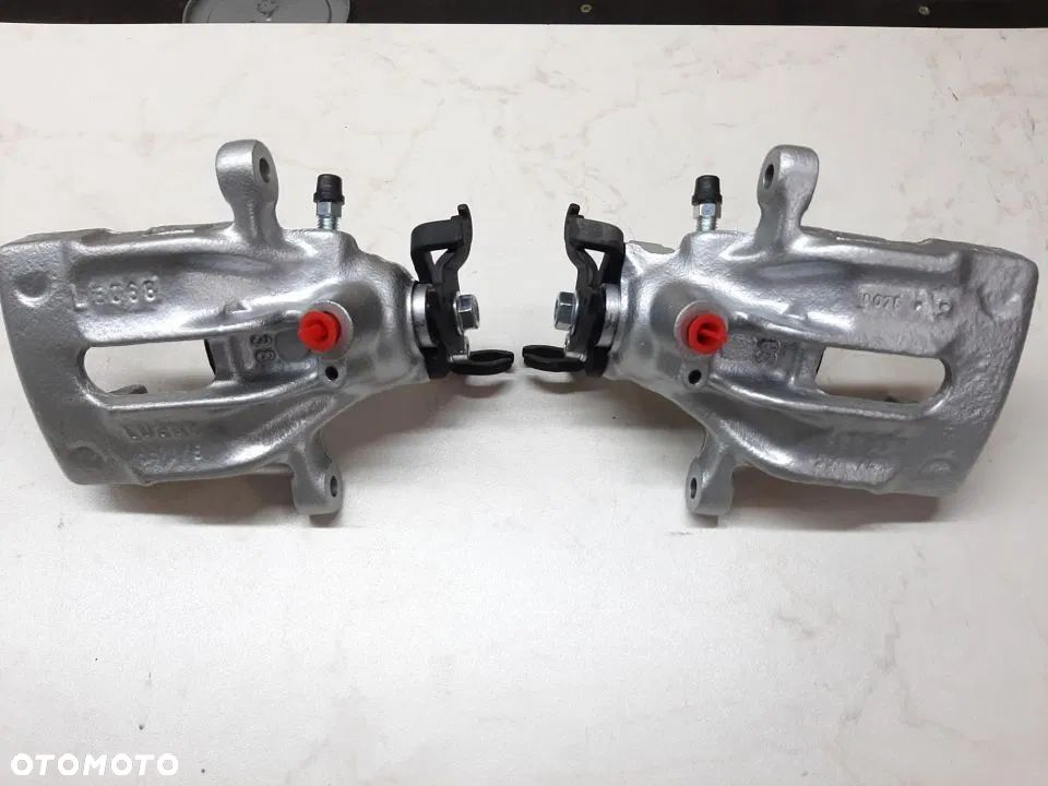 Zacisk tył Lewy Prawy Volvo S40 V40 - 1