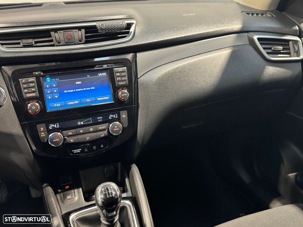 Nissan Qashqai 1.5 dCi N-Connecta - 17