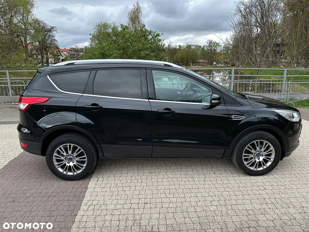 Ford Kuga 1.6 EcoBoost 2x4 Titanium - 5