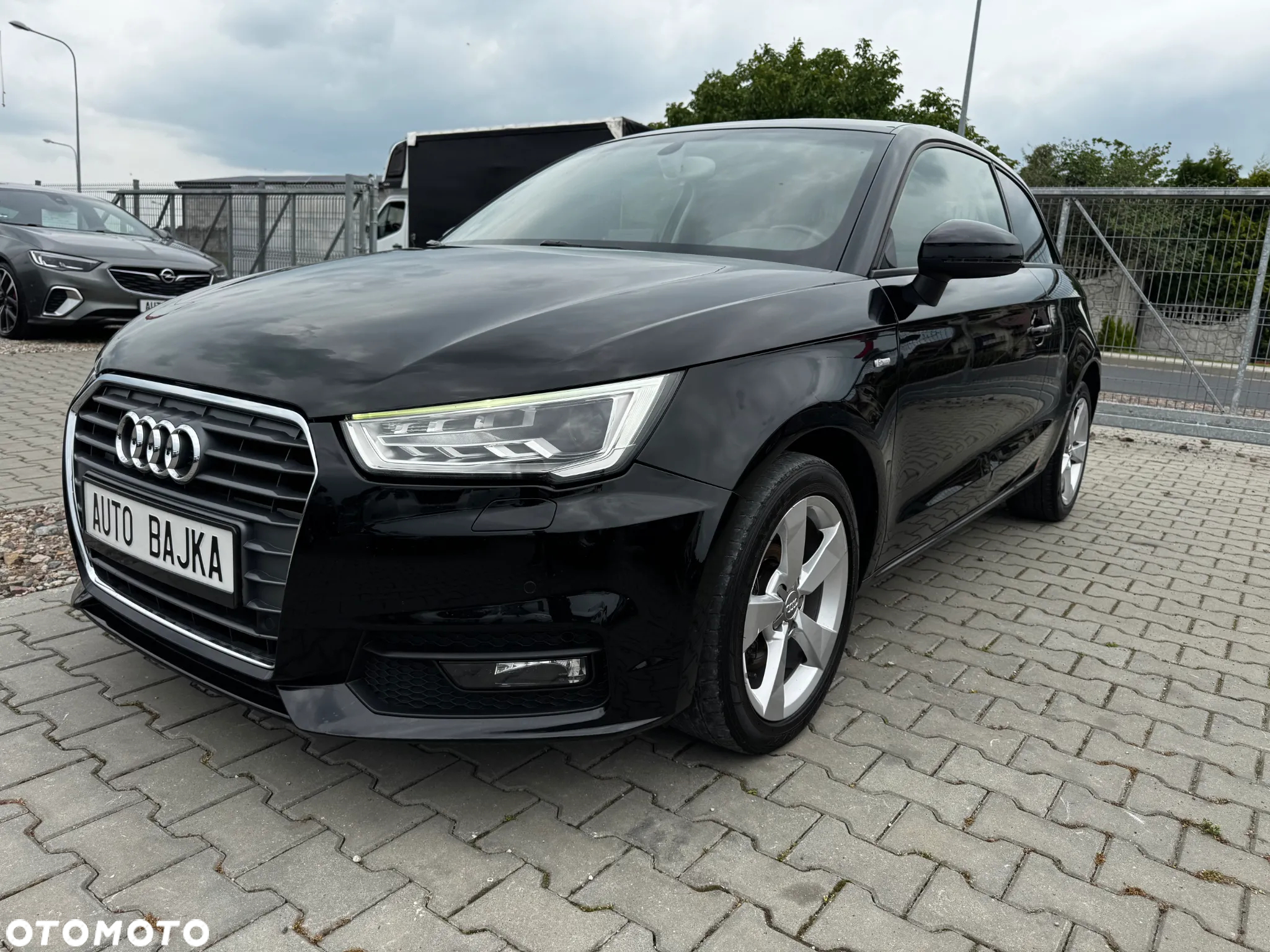 Audi A1 1.6 TDI S tronic sport - 2