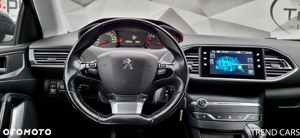 Peugeot 308 1.2 PureTech Allure S&S - 21