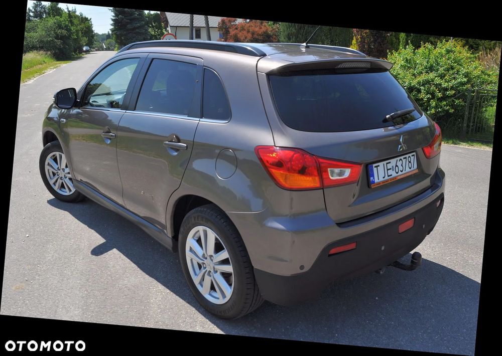 Mitsubishi ASX - 4
