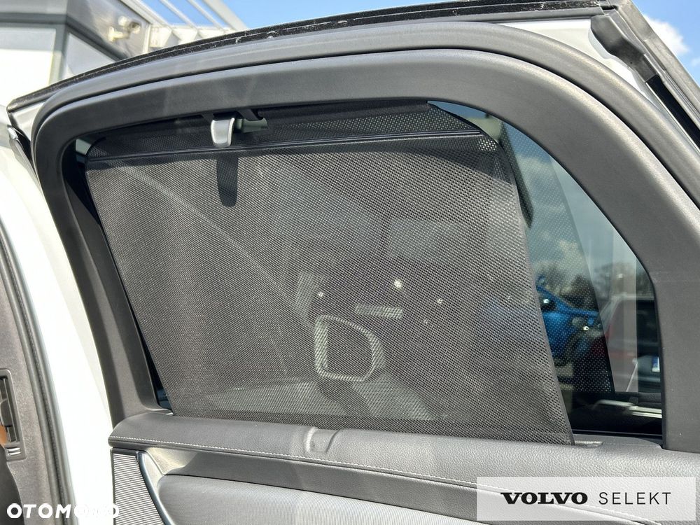 Volvo S90 - 32