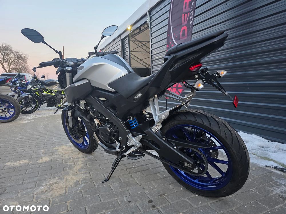 Yamaha MT - 4