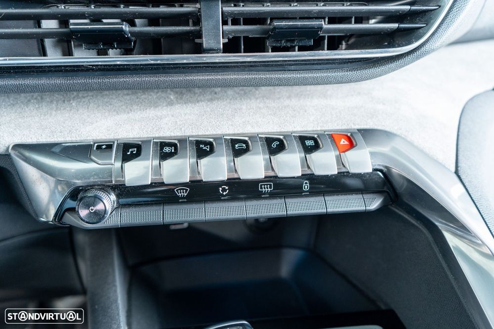 Peugeot 3008 1.6 Hybrid GT e-EAT8 - 34