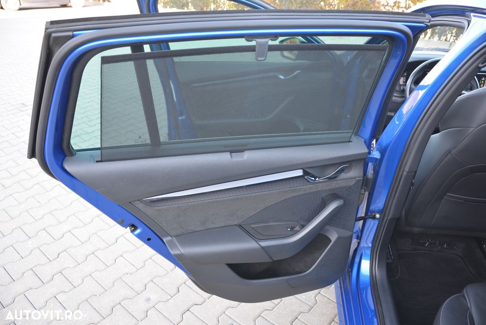 Skoda Octavia 2.0 TDI DSG 4x4 RS Plus - 22