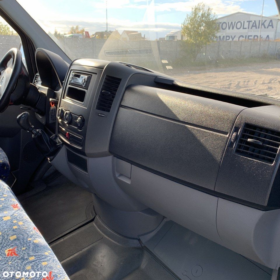 Mercedes-Benz Sprinter - 24