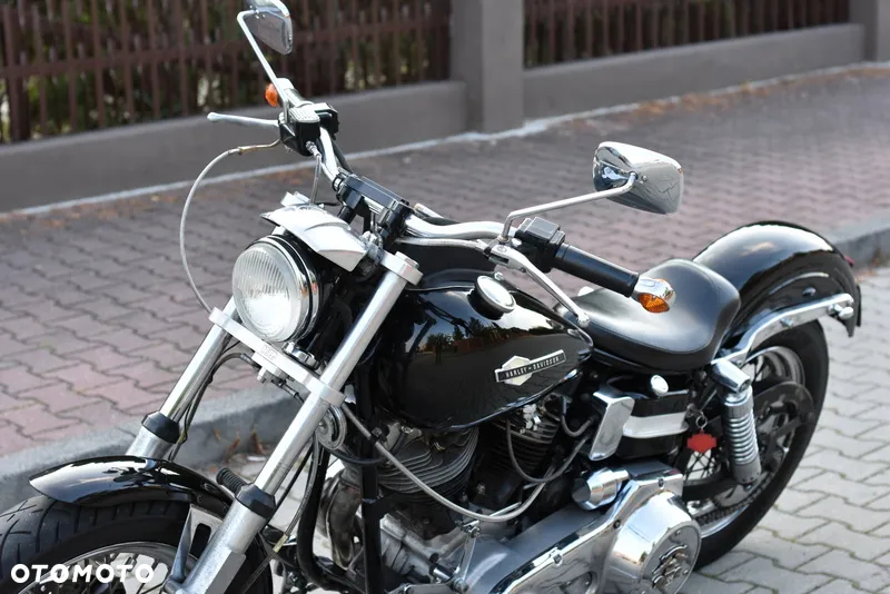 Harley-Davidson Super Glide - 25