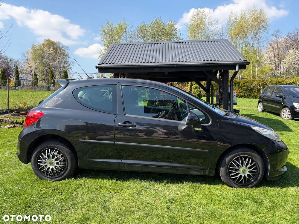 Peugeot 207 - 2