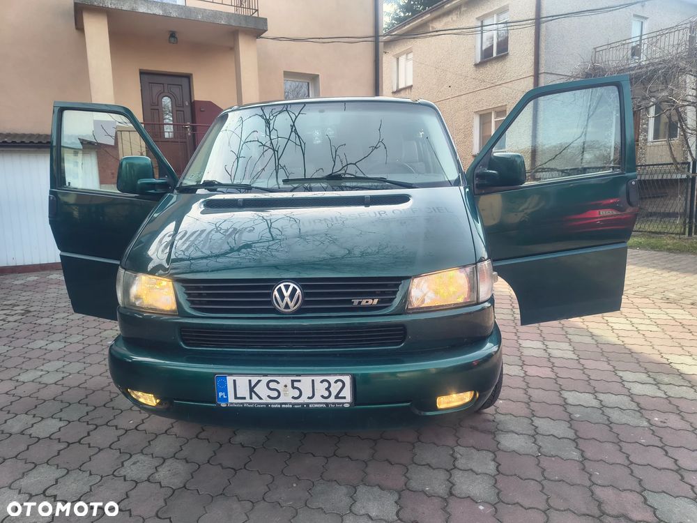 Volkswagen Transporter - 1