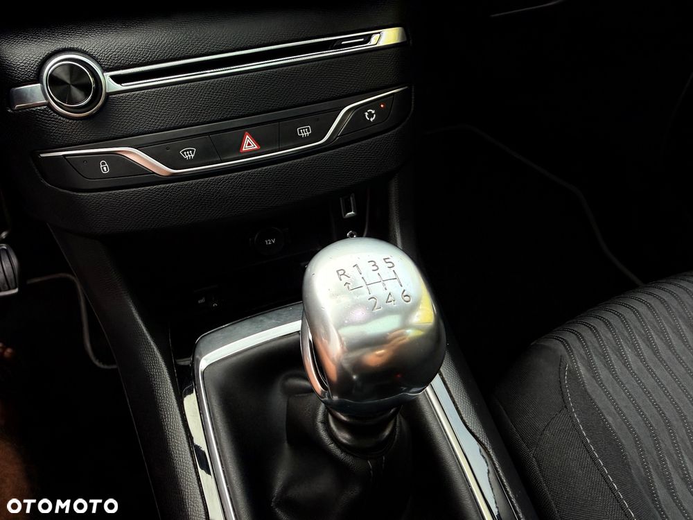 Peugeot 308 130 e-THP Stop & Start Active - 31