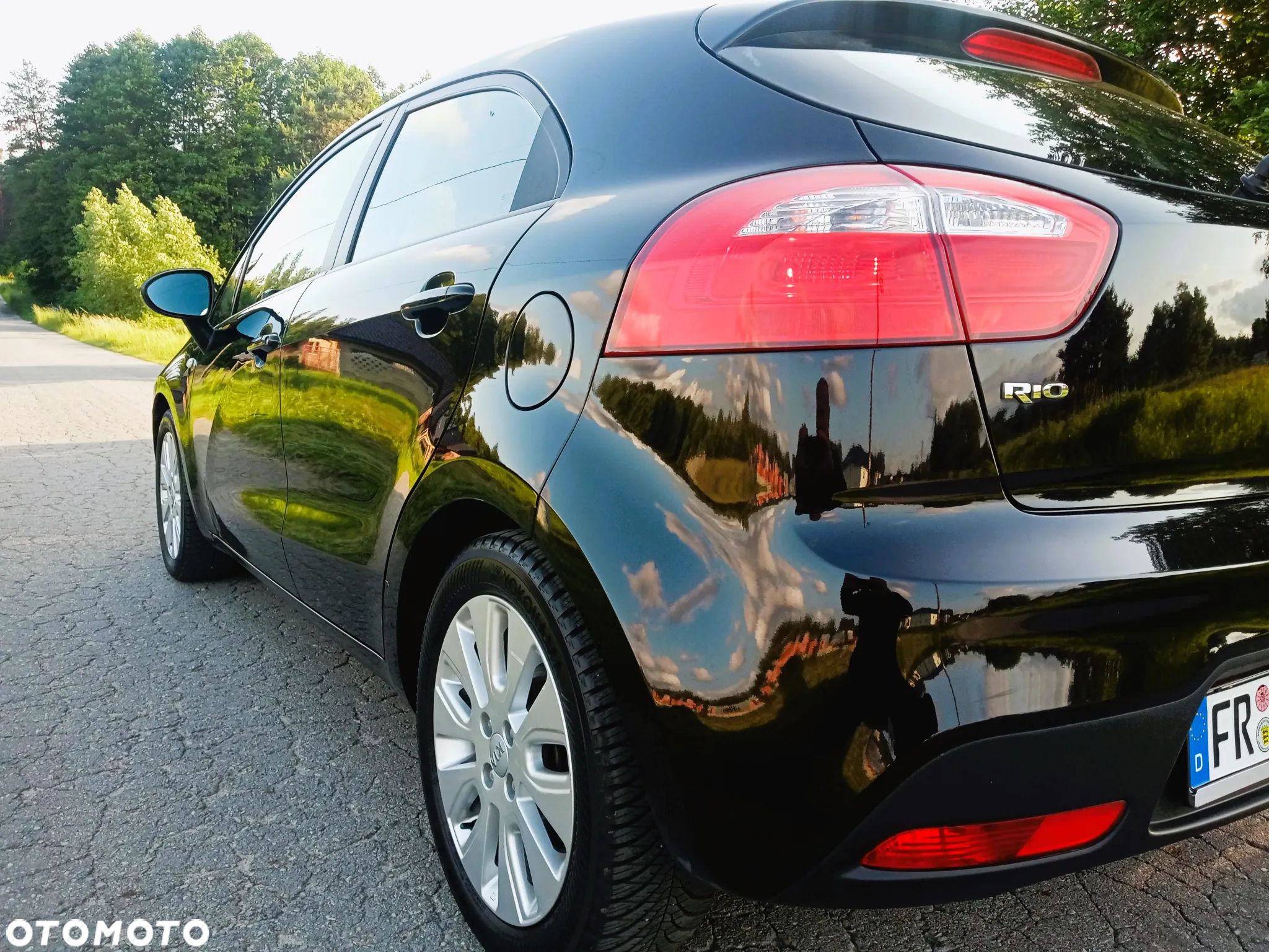 Kia Rio - 10