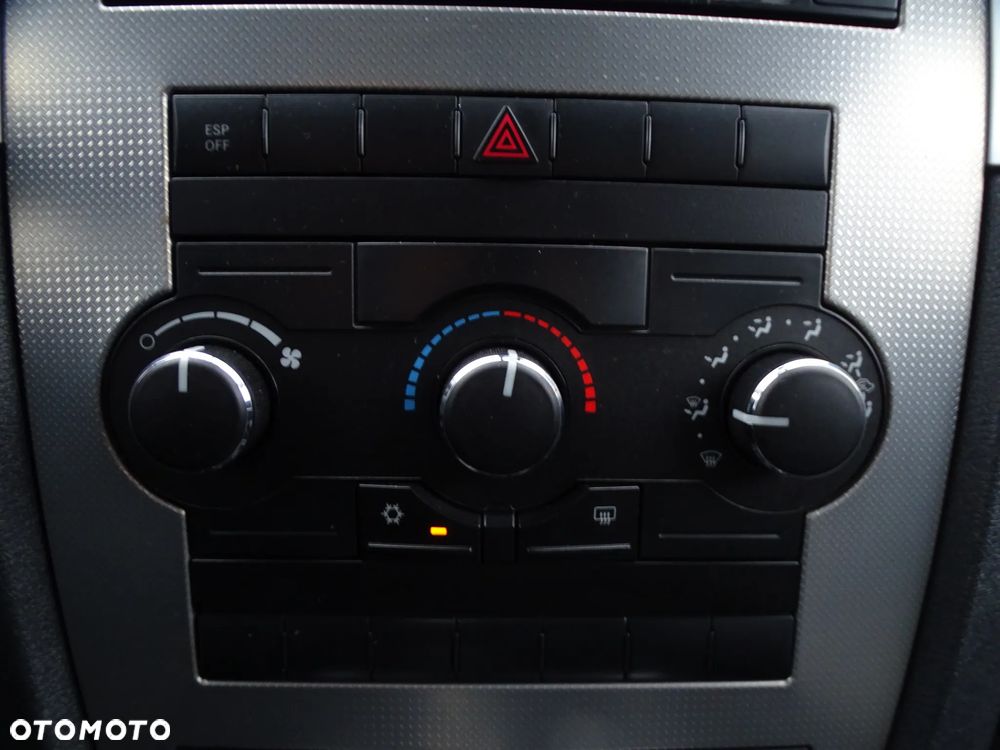 Jeep Grand Cherokee - 15