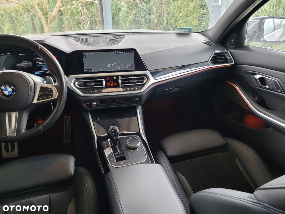 BMW Seria 3 330e - 13