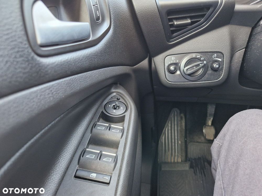 Ford Kuga - 20