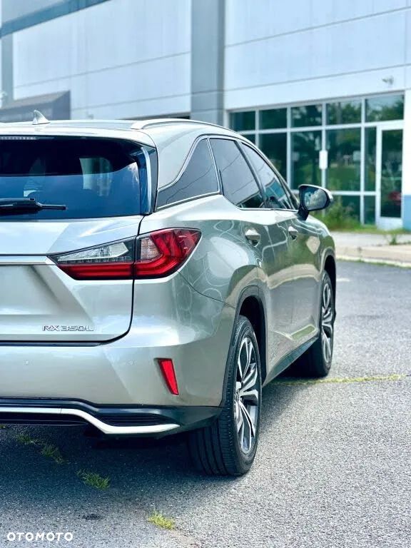 Lexus RX - 15