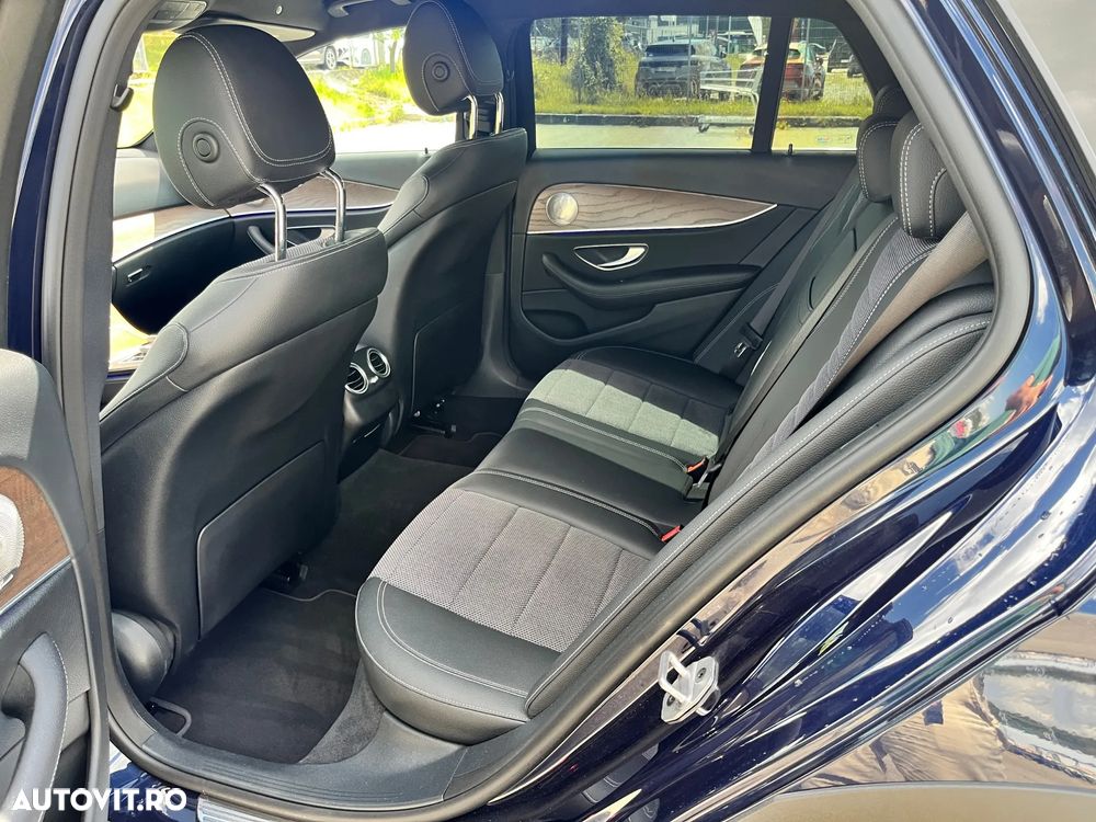 Mercedes-Benz E 220 d T-Modell 4MATIC Aut - 12