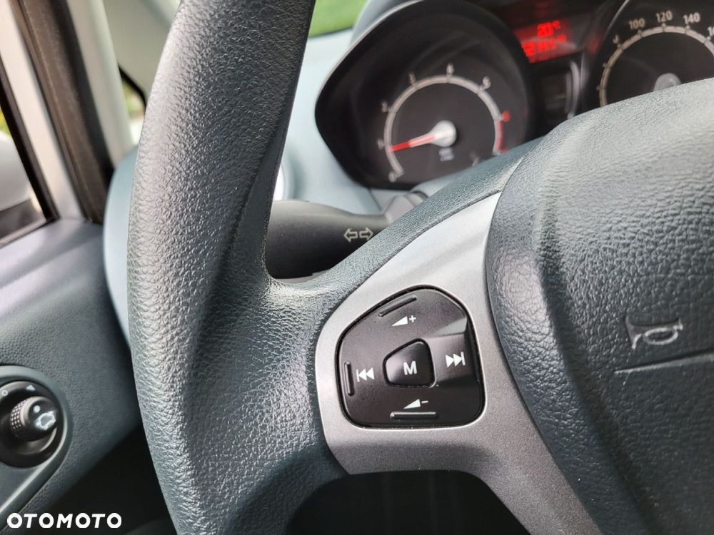 Ford Fiesta - 15