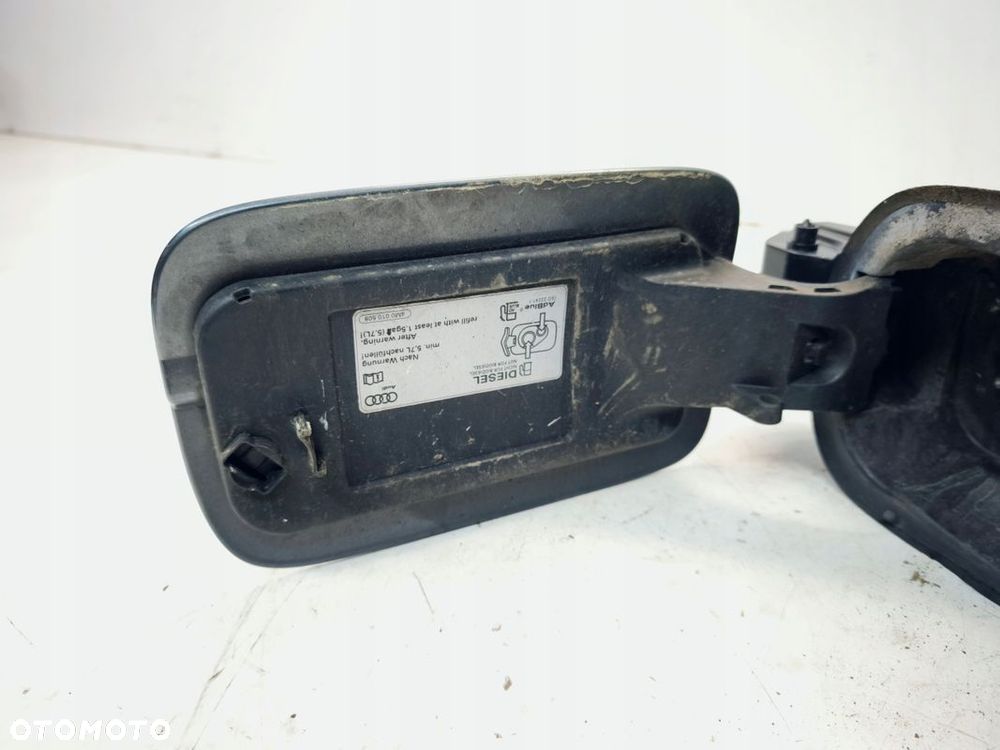 KLAPKA WLEWU PALIWA AUDI A4 B9 8W0809906A LX7R - 4