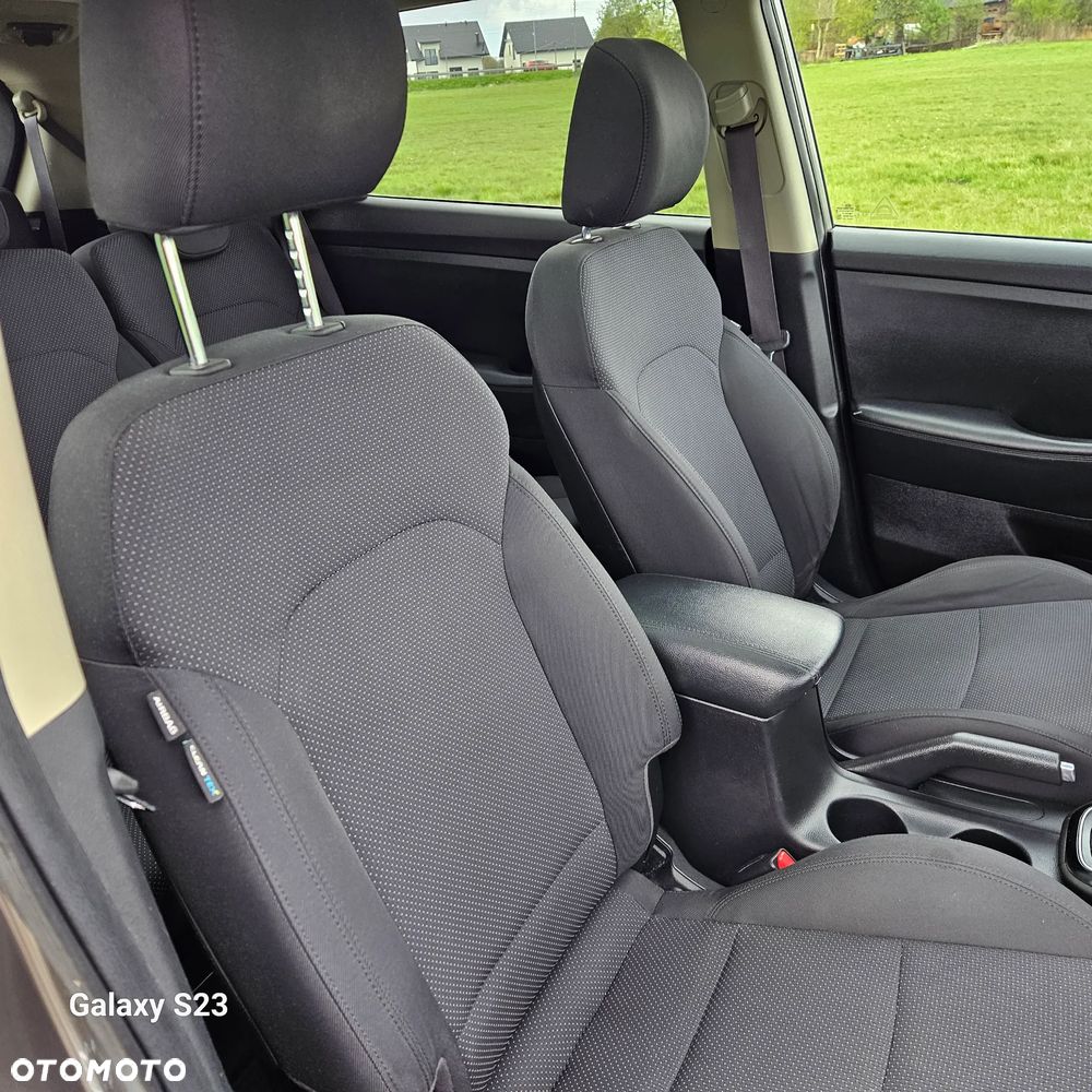 Kia Carens 1.7 CRDi 141 Dream Team Edition - 31