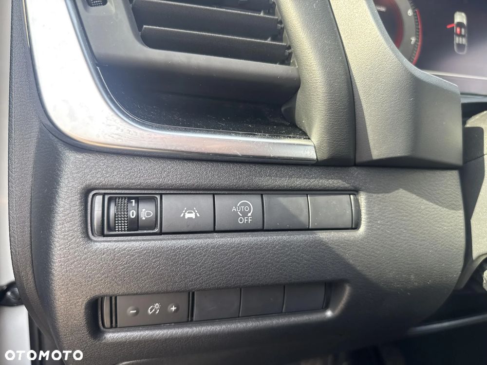 Nissan Qashqai 1.3 DIG-T MHEV N-Connecta Xtronic - 26