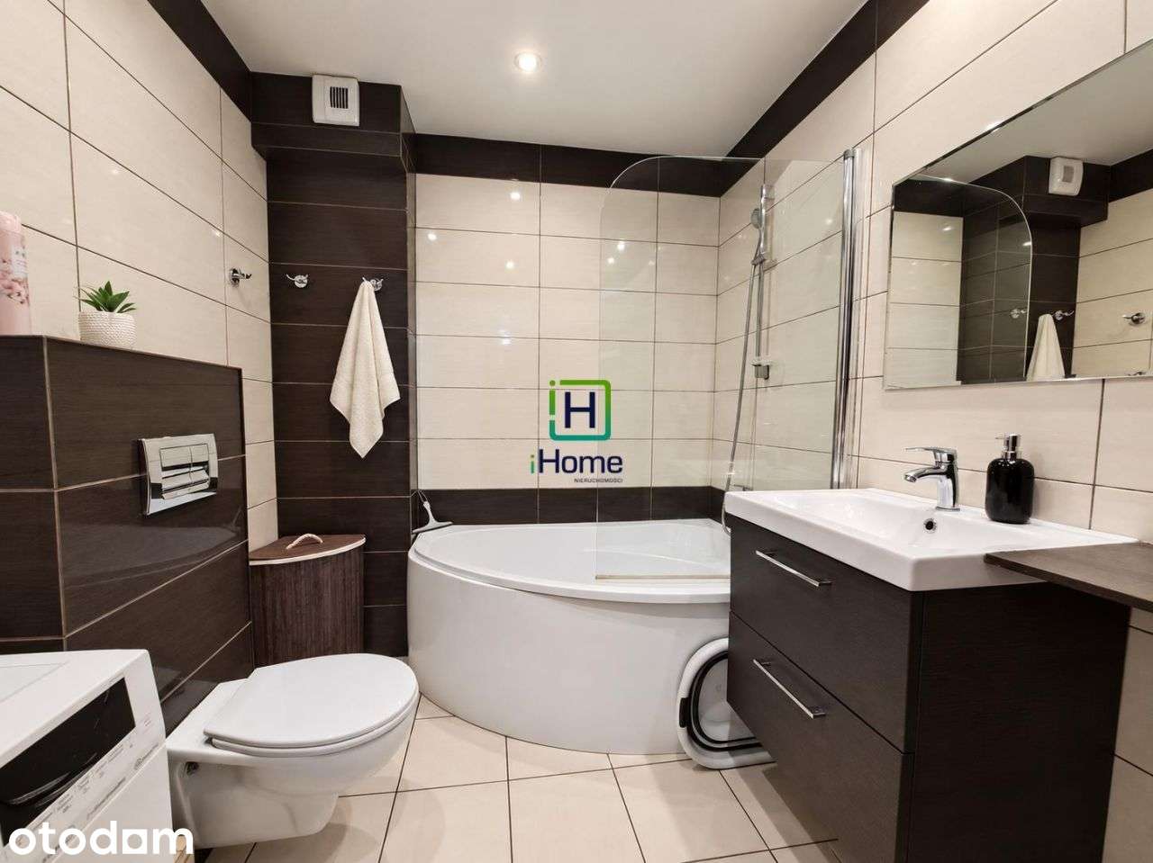 2 pokoje z balkonem i klimatyzacją | 41 m²