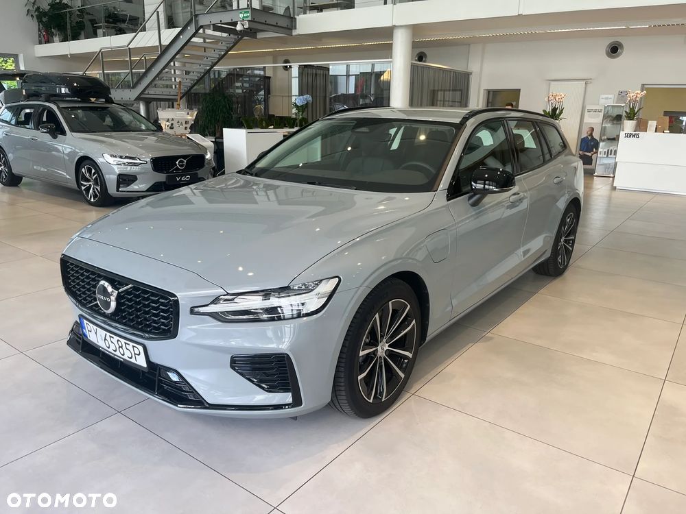 Volvo V60 T6 AWD Plug-In Hybrid Plus Dark - 9