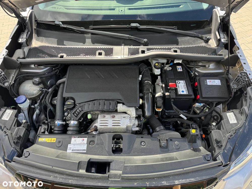 Peugeot 2008 PureTech 130 EAT8 Active - 16