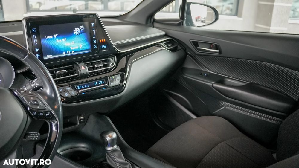 Toyota C-HR 1.8 HSD 122 CP 4x2 CVT Style - 11