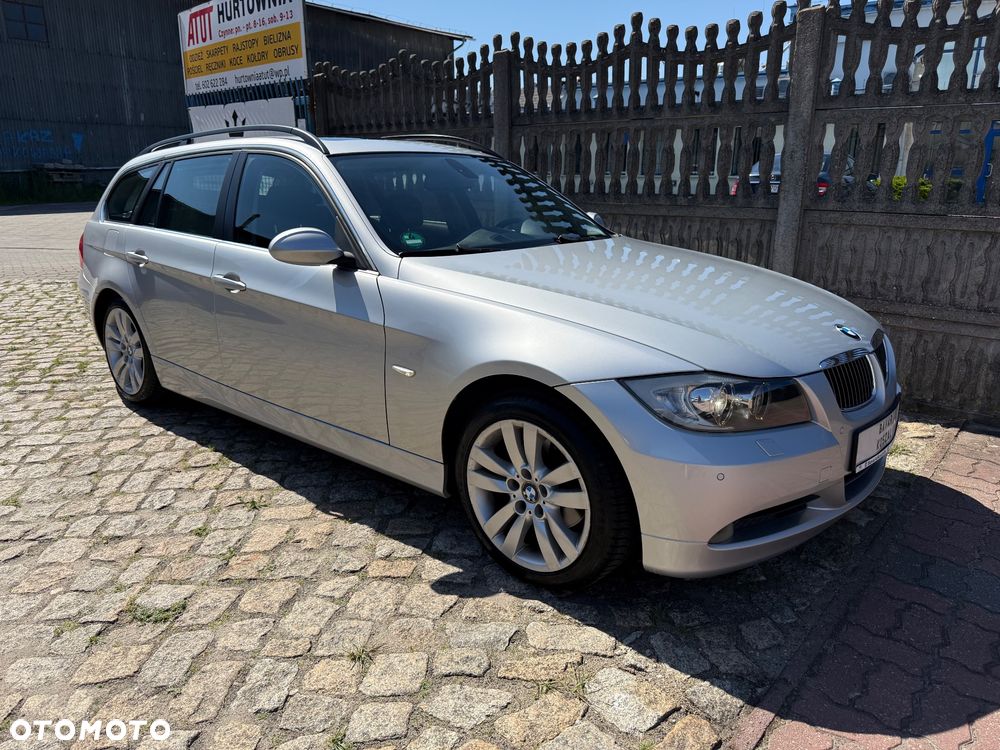 BMW Seria 3 325i - 6
