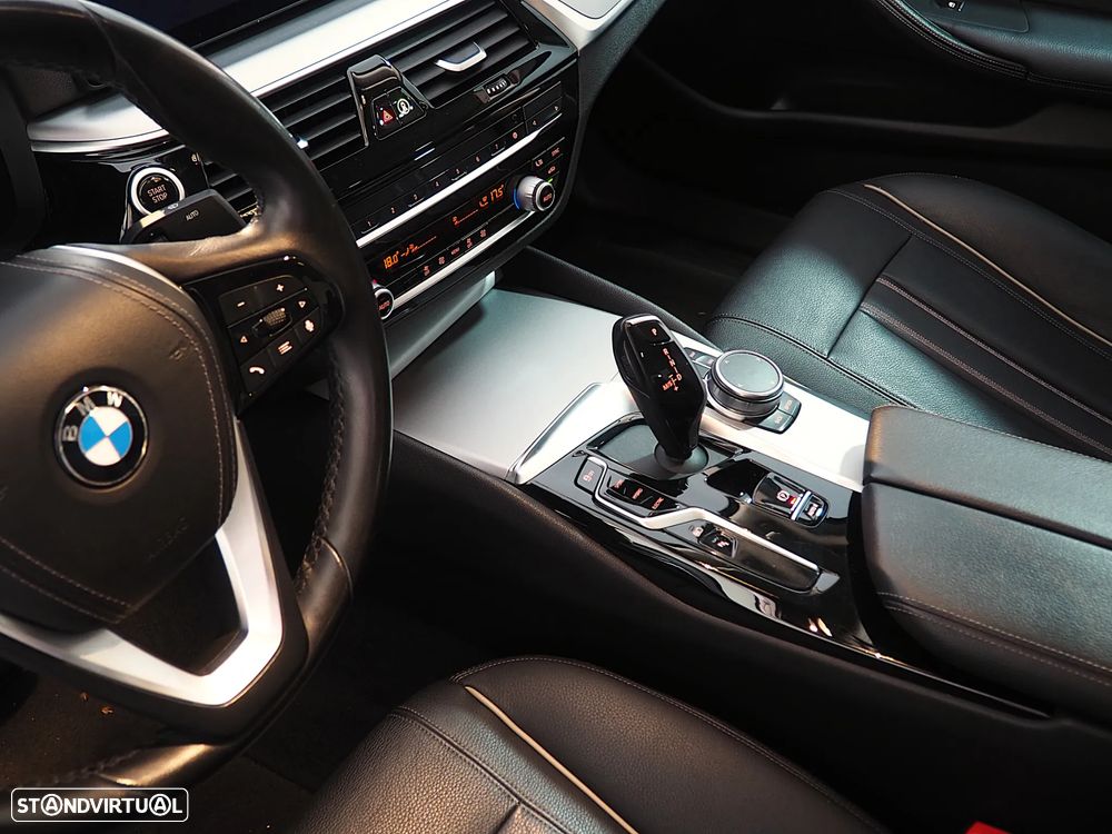 BMW 530 e iPerformance Line Luxury - 19