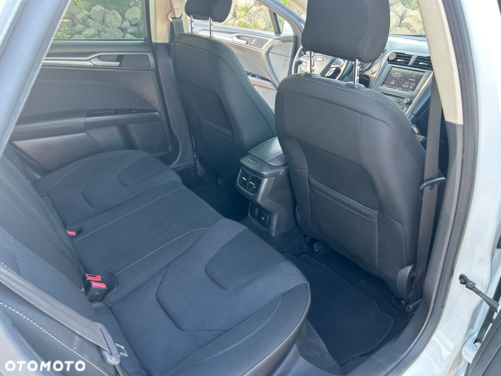 Ford Mondeo 2.0 TDCi Titanium PowerShift - 19