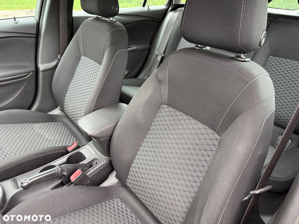 Opel Astra - 16