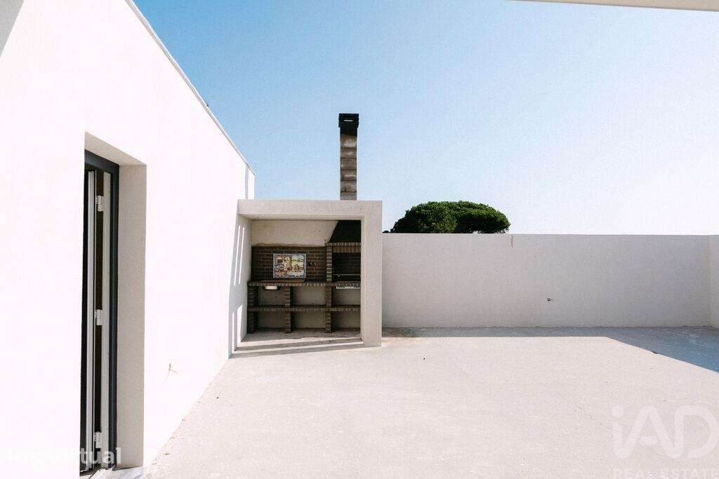 Casa / Villa T4 em Atouguia da Baleia de 300,00 m2 - Grande imagem: 4/15