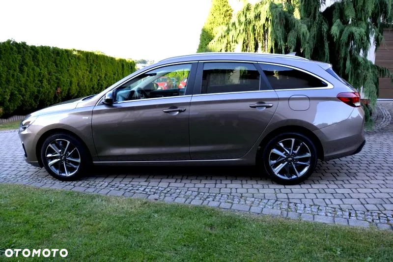 Hyundai i30 1.5 T-GDI 48V-Hybrid DCT Prime - 10