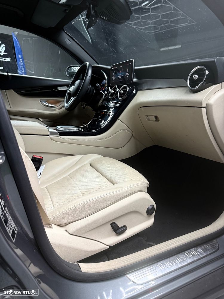 Mercedes-Benz GLC 300 e Coupe 4Matic 9G-TRONIC Avantgarde Advanced - 10