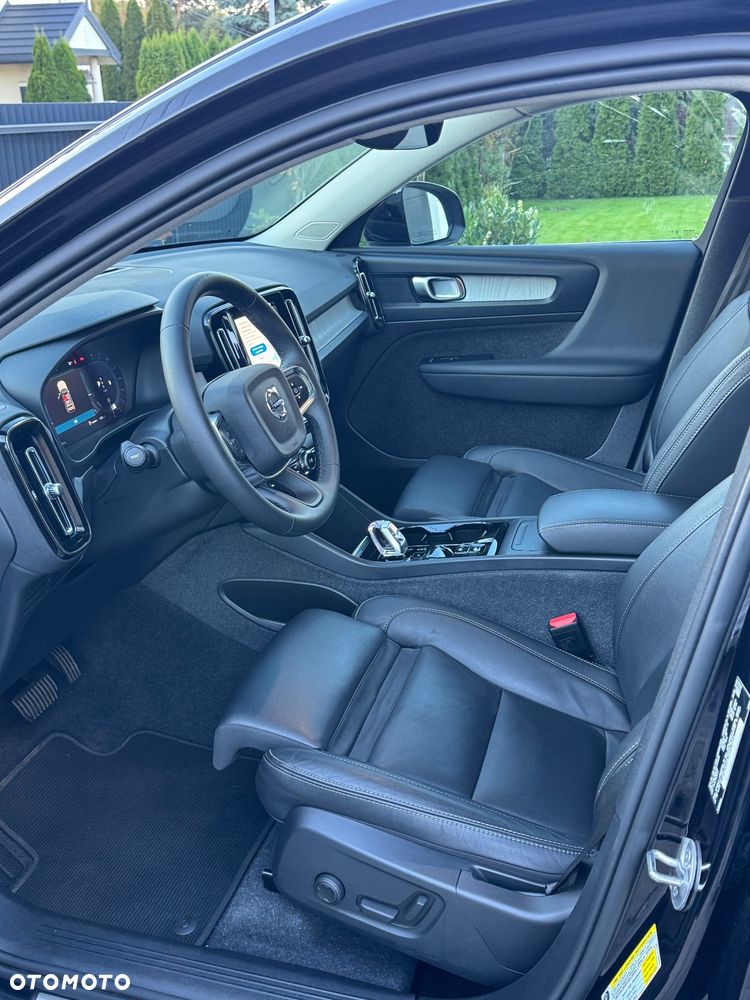 Volvo XC 40 B5 B AWD Ultimate Dark - 17