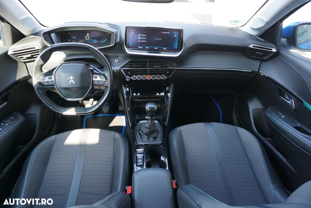 Peugeot 208 PureTech 100 Allure - 23