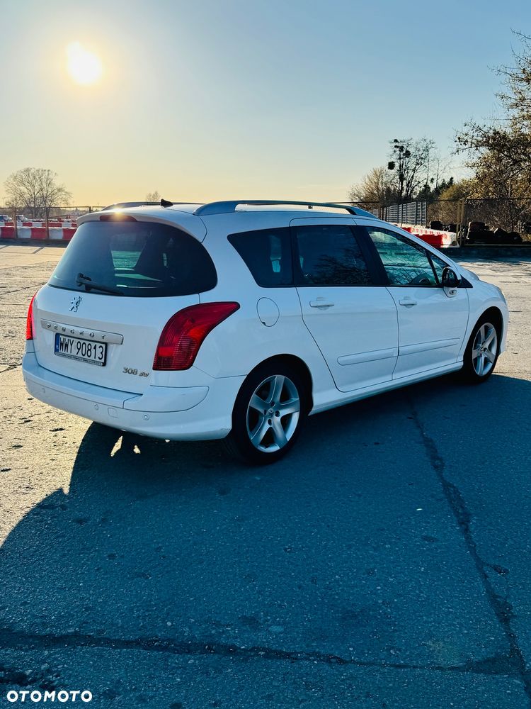 Peugeot 308 120 VTi Allure - 2