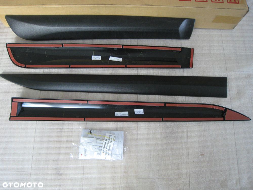 Listwy Boczne Nakładki Ochronne na Drzwi TOYOTA HILUX 2015- 2025 - 9