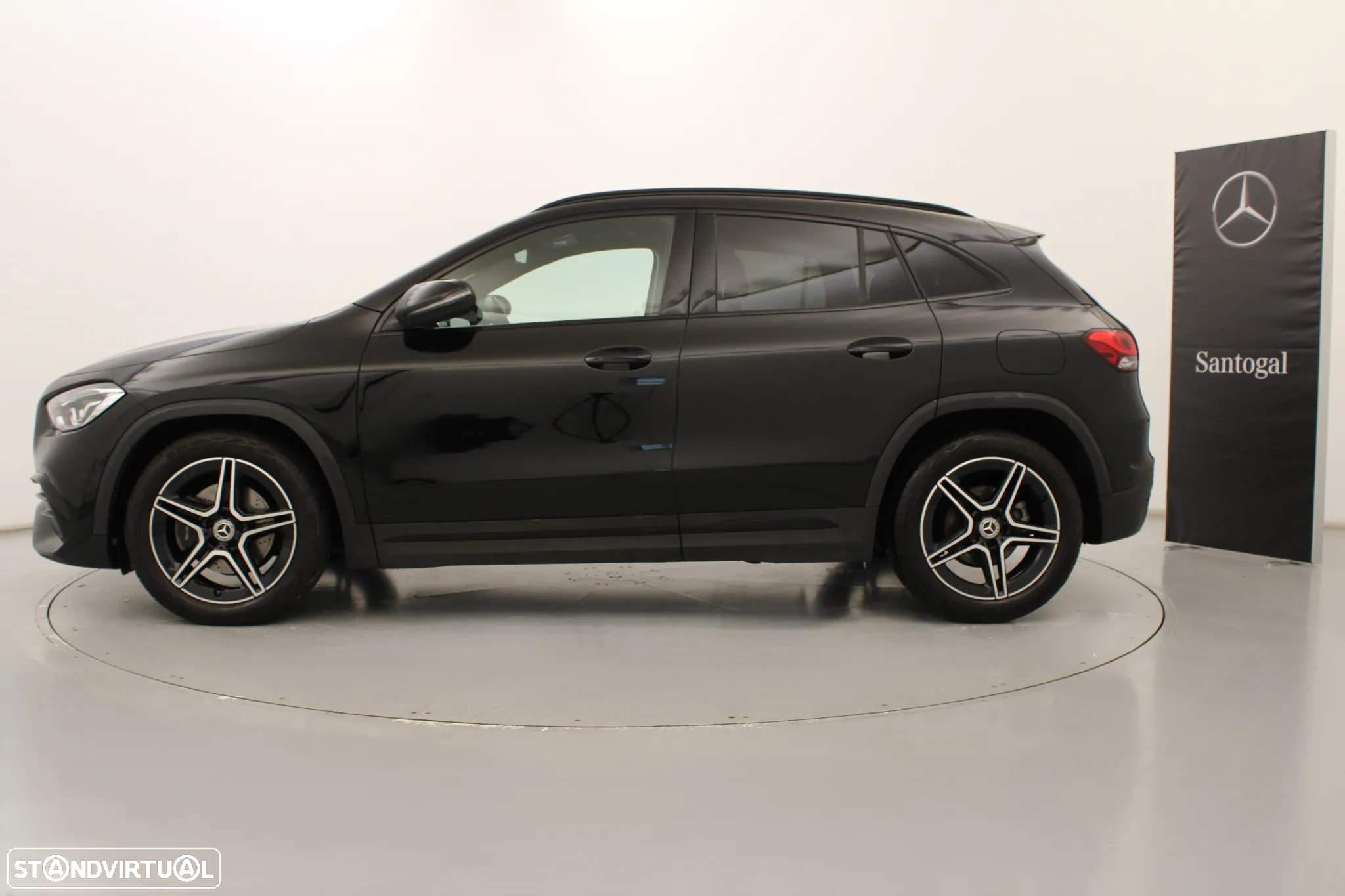 Mercedes-Benz GLA 180 d AMG Line - 12